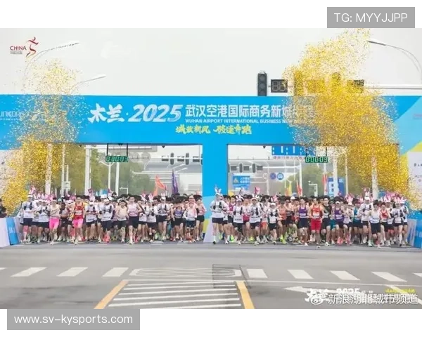 田径赛事增设轻松跑步体验区吸引群众参与,跑步体验馆 田径赛事增设轻松跑步体验区吸引群众参与,跑步体验馆